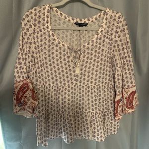 Fun printed flowy top!